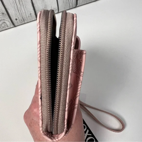XOXO Pink Logo Wallet Clutch Wristlet NWT - Picture 4 of 11